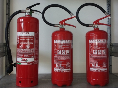 Estintore a CO2 e Polvere